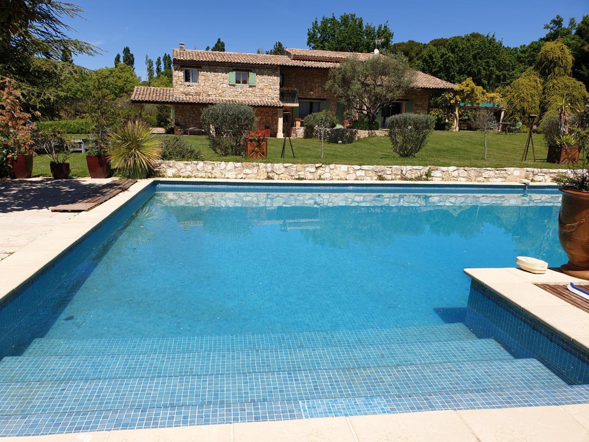 Gite Au Coeur De La Provence & Spa Saint-Cannat Buitenkant foto