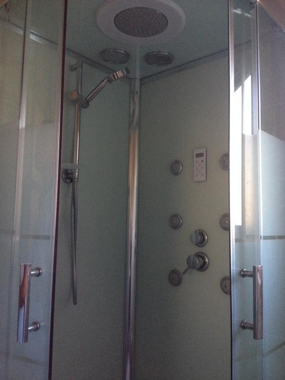 Gite Au Coeur De La Provence & Spa Saint-Cannat Kamer foto