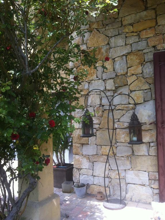 Gite Au Coeur De La Provence & Spa Saint-Cannat Kamer foto